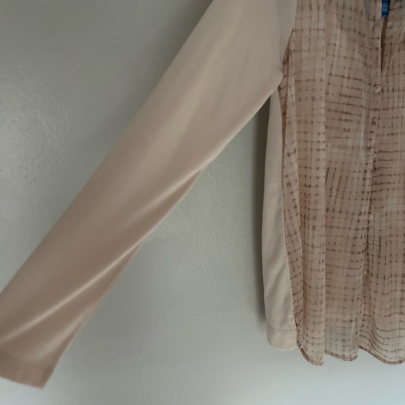 Simply Vera Vera Wang Women's Beige Double Layered Blouse Size M - Picture 3 of 7
